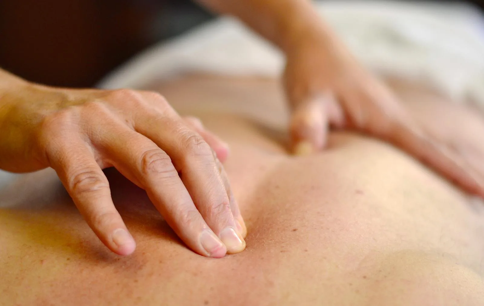 What is an osteopath and what do they do